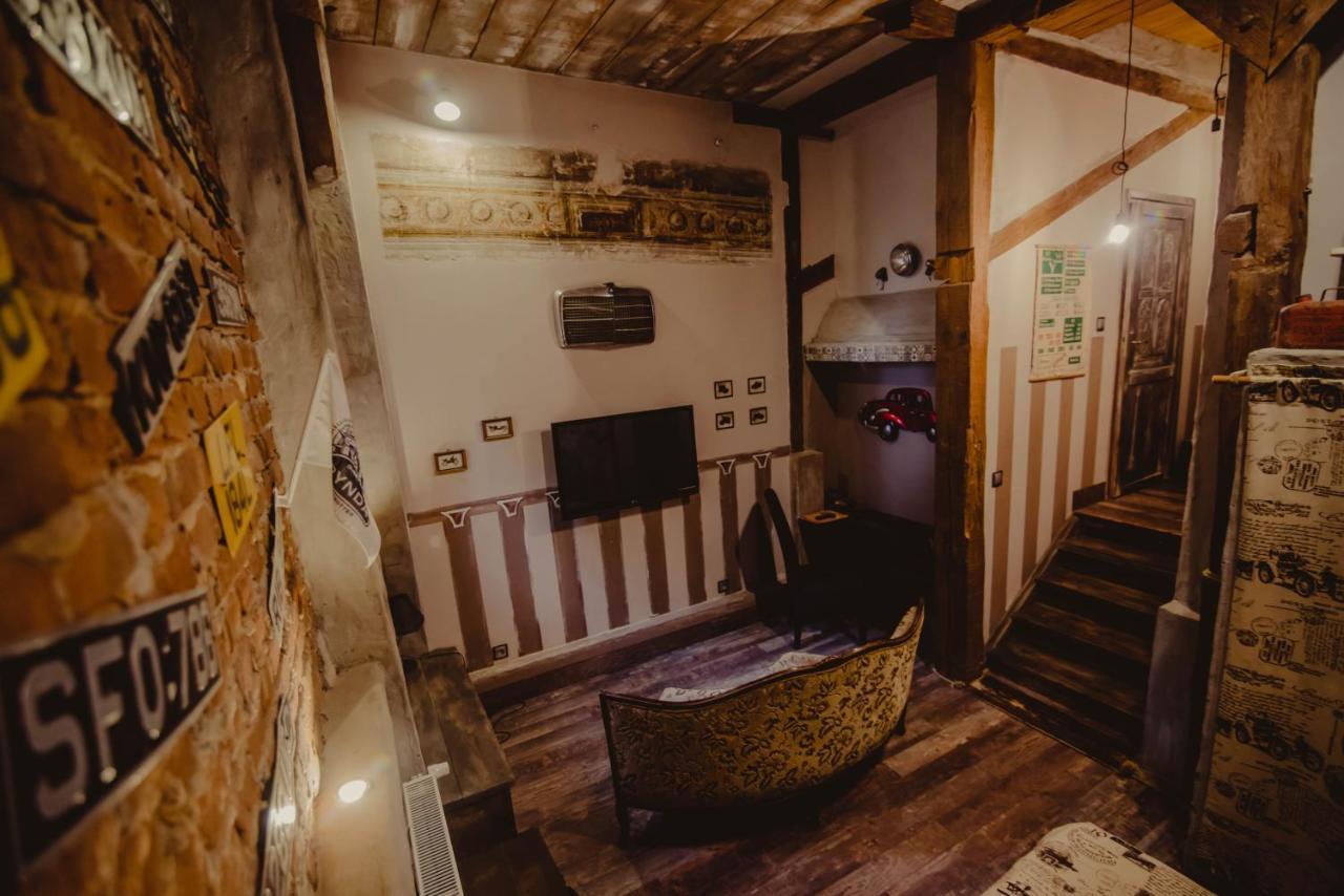Dwor Boratyn Bed and Breakfast Buitenkant foto