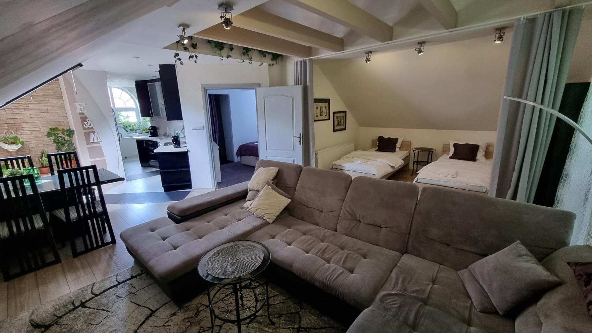 Dwor Boratyn Bed and Breakfast Buitenkant foto